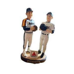 Nolan Ryan Roger Clemens 2005 Houston Astros SGA Strikeout Kings Figurine